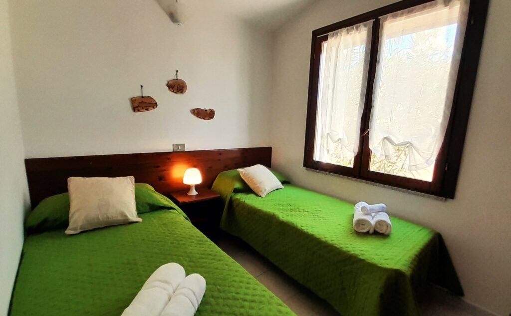 Casa Mirto - Schlafzimmer mit Einzelbetten